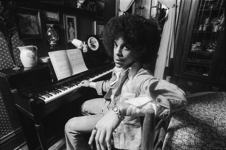 A Guide To Stop Singing Off Key